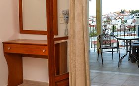 Antonia House